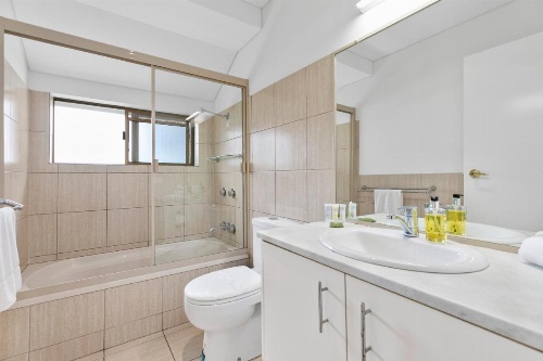 The Noosa Apartments image 20